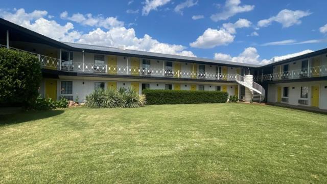 Friendship Inn Altus Esterno foto